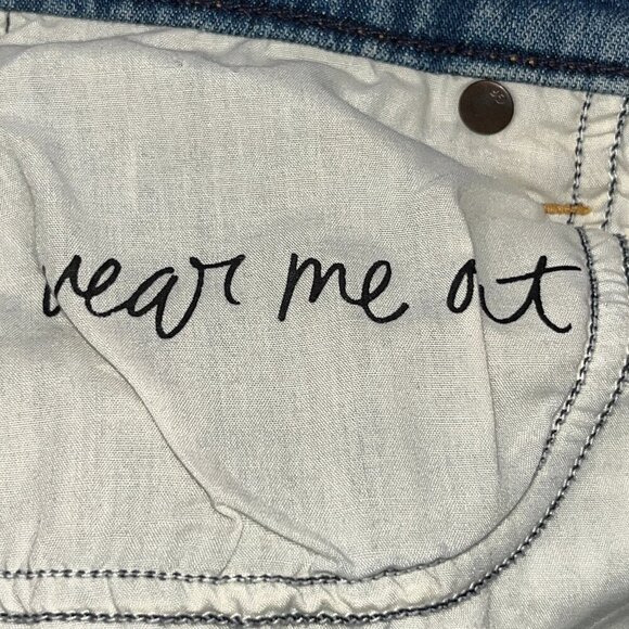 GRLFRND NAOMI Blue Jeans in "I Will Survive" Wash Made in USA Ripped Knees - 24 - Picture 10 of 13